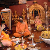 Felicitation_By_Lakshmivarathirtha_Swamiji_On_14_Jan_201_007